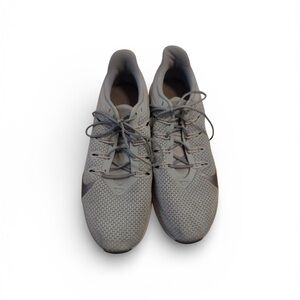 Womens Nike Quest Running Shoes- size 7.5